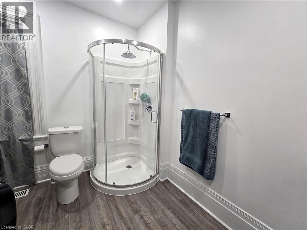 12 PEARL STREET Image 23