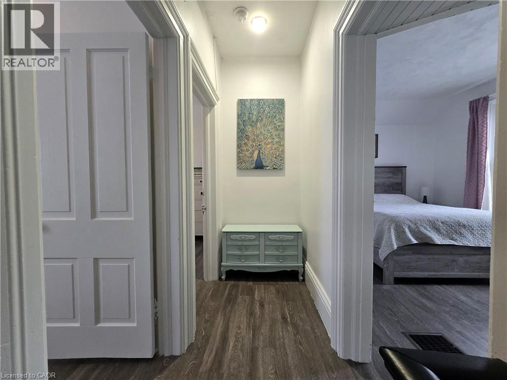 12 PEARL STREET Image 27