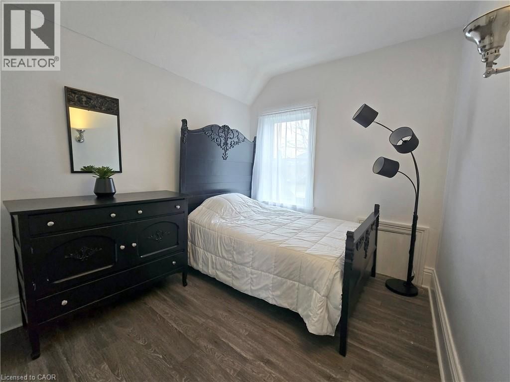 12 PEARL STREET Image 31