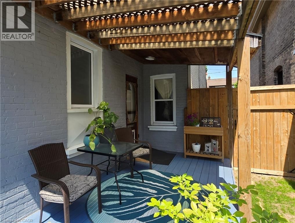 12 PEARL STREET Image 40