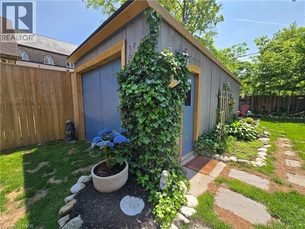 12 PEARL STREET Image 41