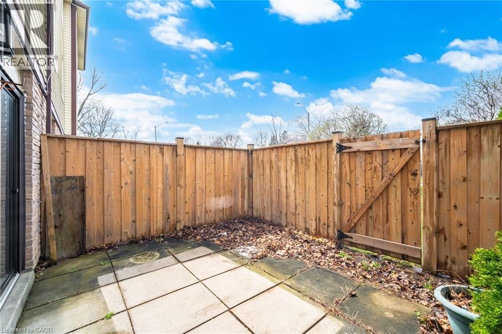 10 - 7340 COPENHAGEN ROAD Image 19