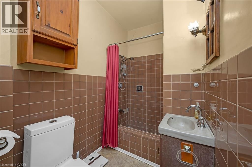 31 GARSIDE AVENUE NORTH Image 15