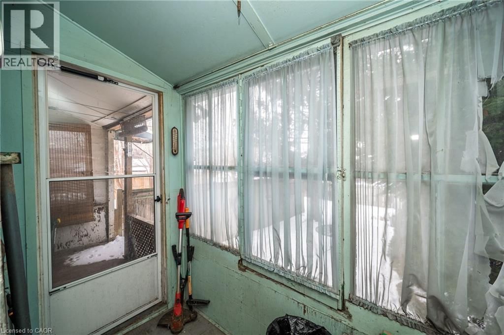 31 GARSIDE AVENUE NORTH Image 24