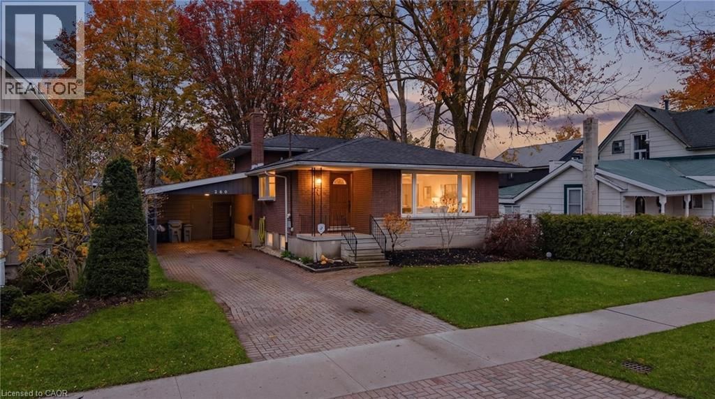 260 BINNING STREET WEST Image 1