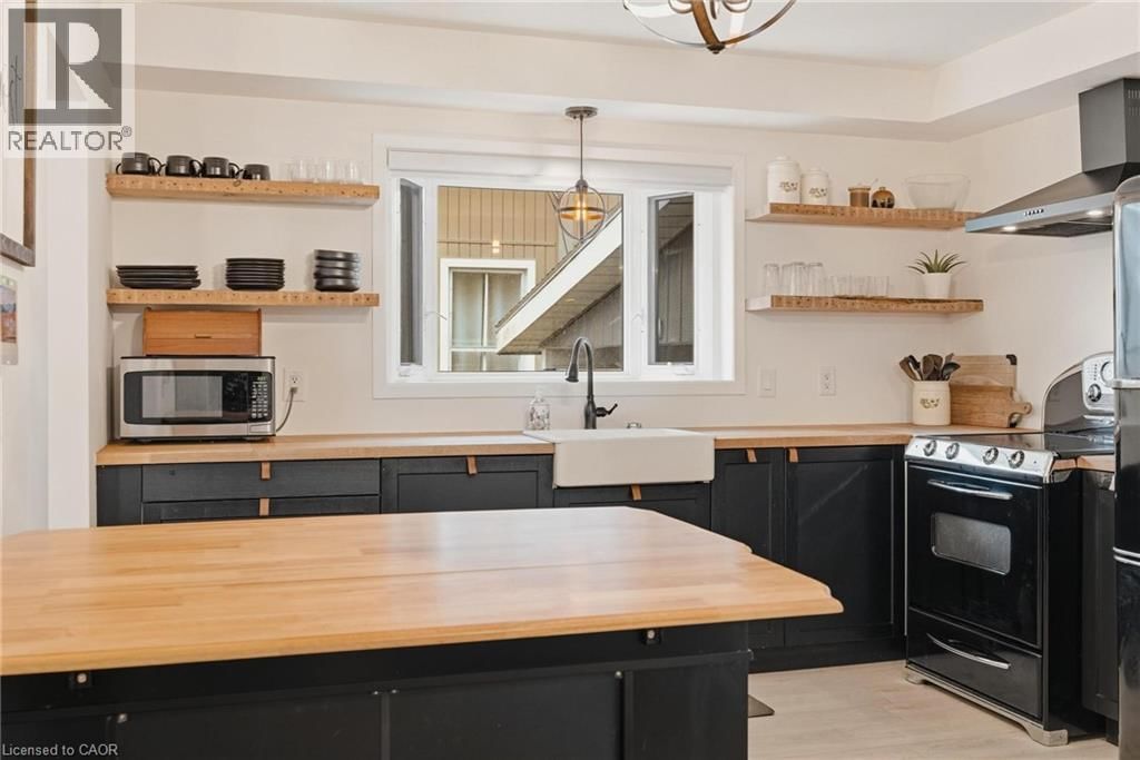 260 BINNING STREET WEST Image 12