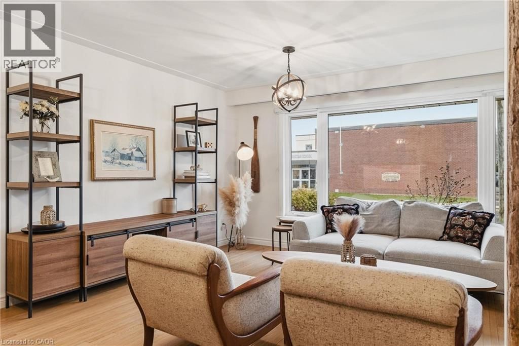 260 BINNING STREET WEST Image 20