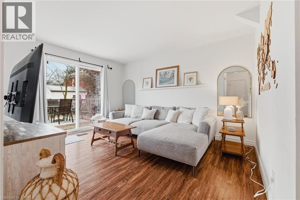 260 BINNING STREET WEST Image 24