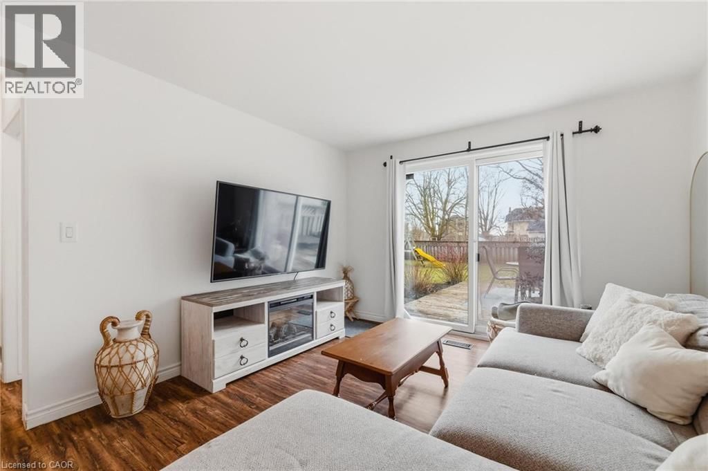 260 BINNING STREET WEST Image 25