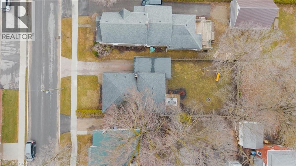 260 BINNING STREET WEST Image 35