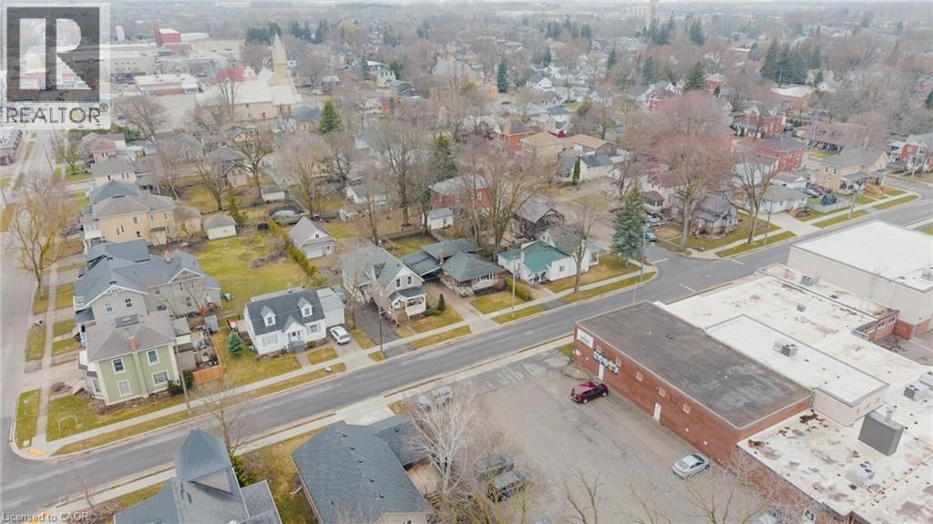 260 BINNING STREET WEST Image 43