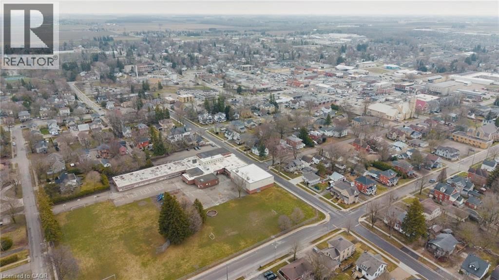 260 BINNING STREET WEST Image 46