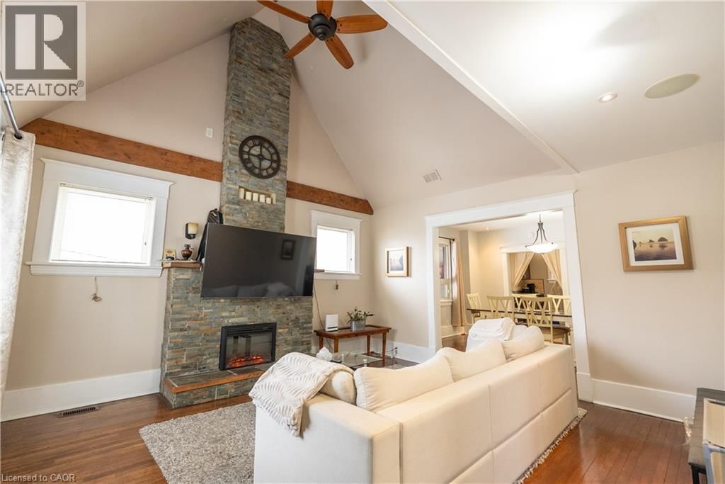 293 CHARETTE STREET Image 1