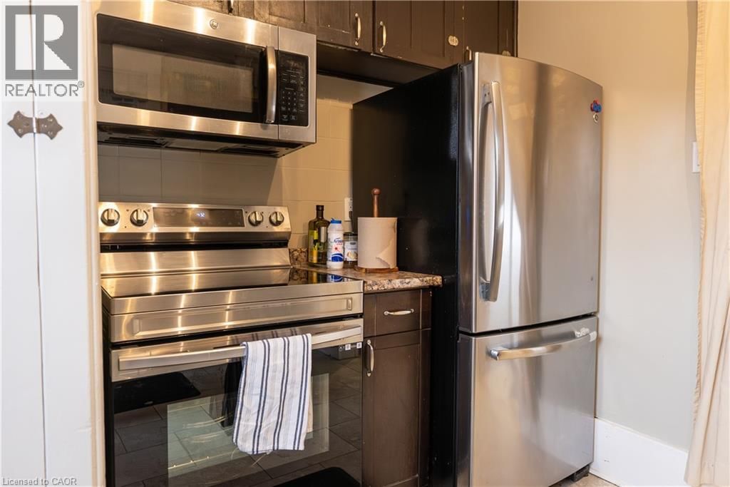 293 CHARETTE STREET Image 12