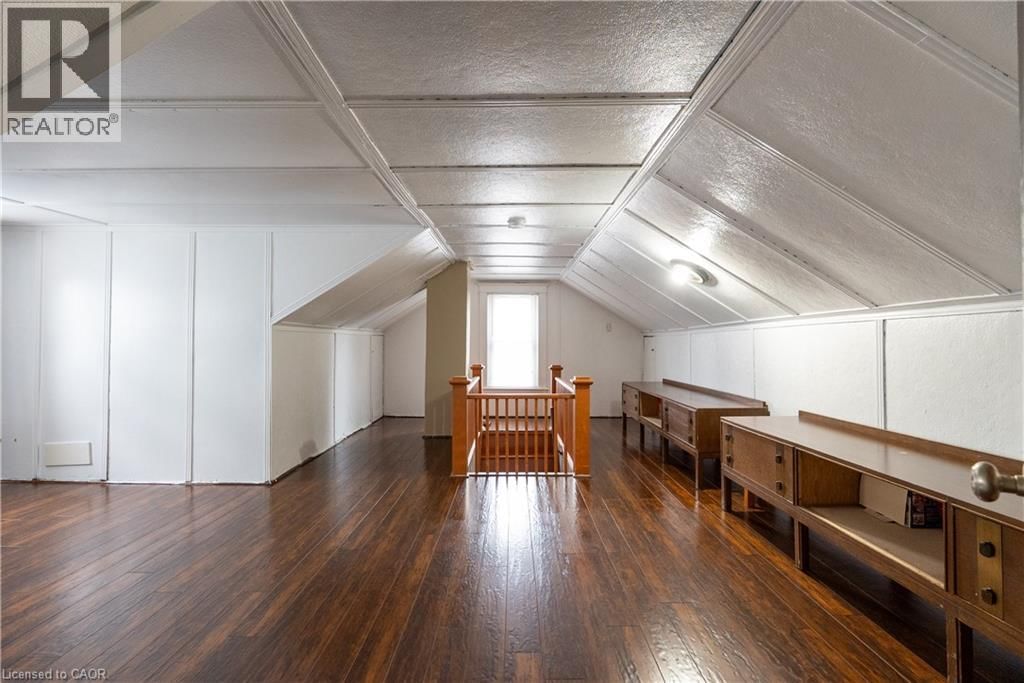 293 CHARETTE STREET Image 24