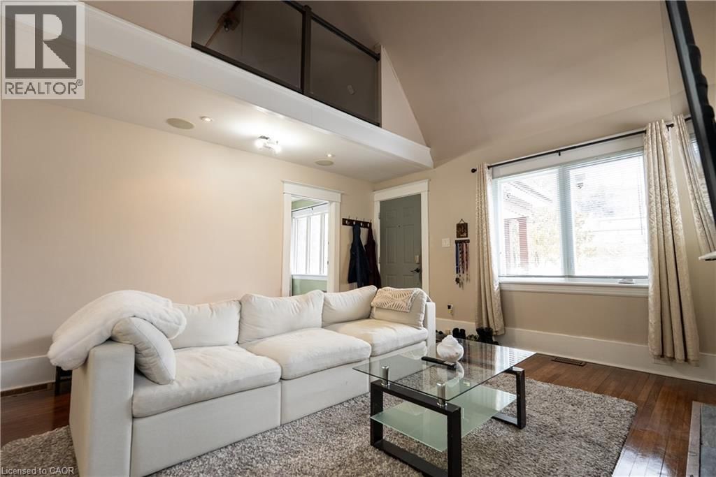 293 CHARETTE STREET Image 3