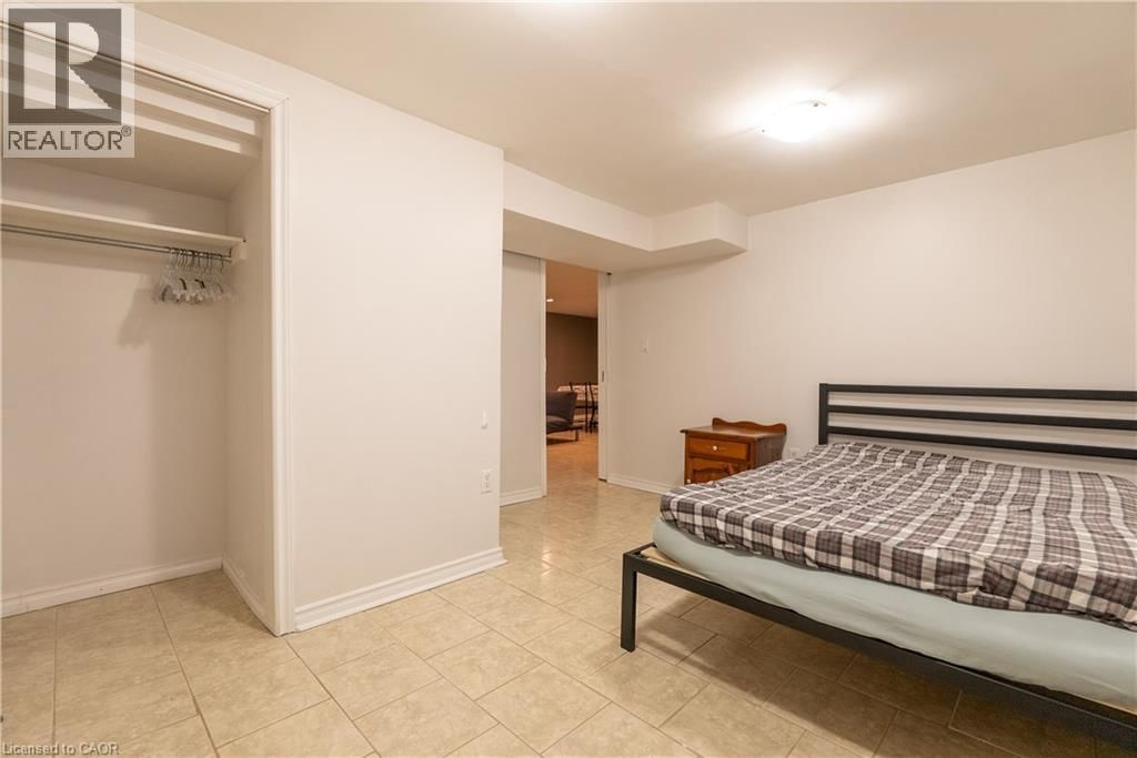 293 CHARETTE STREET Image 37