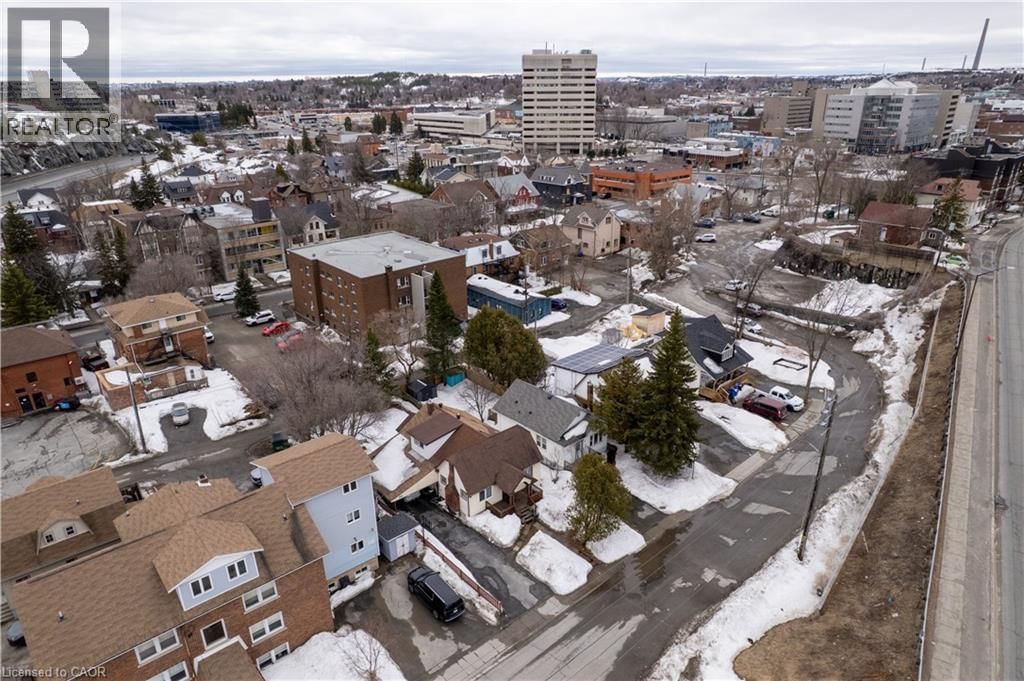 293 CHARETTE STREET Image 42