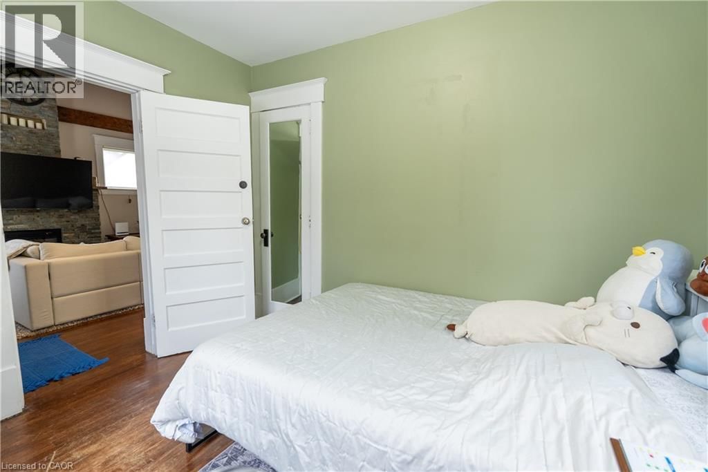 293 CHARETTE STREET Image 5