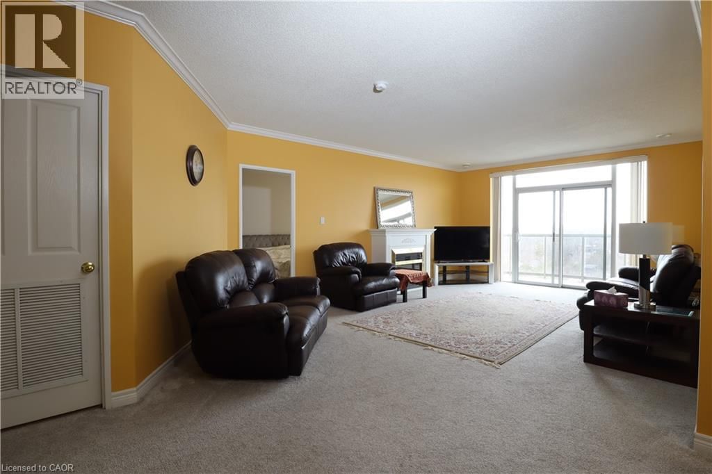 1207 - 255 KEATS WAY Image 6