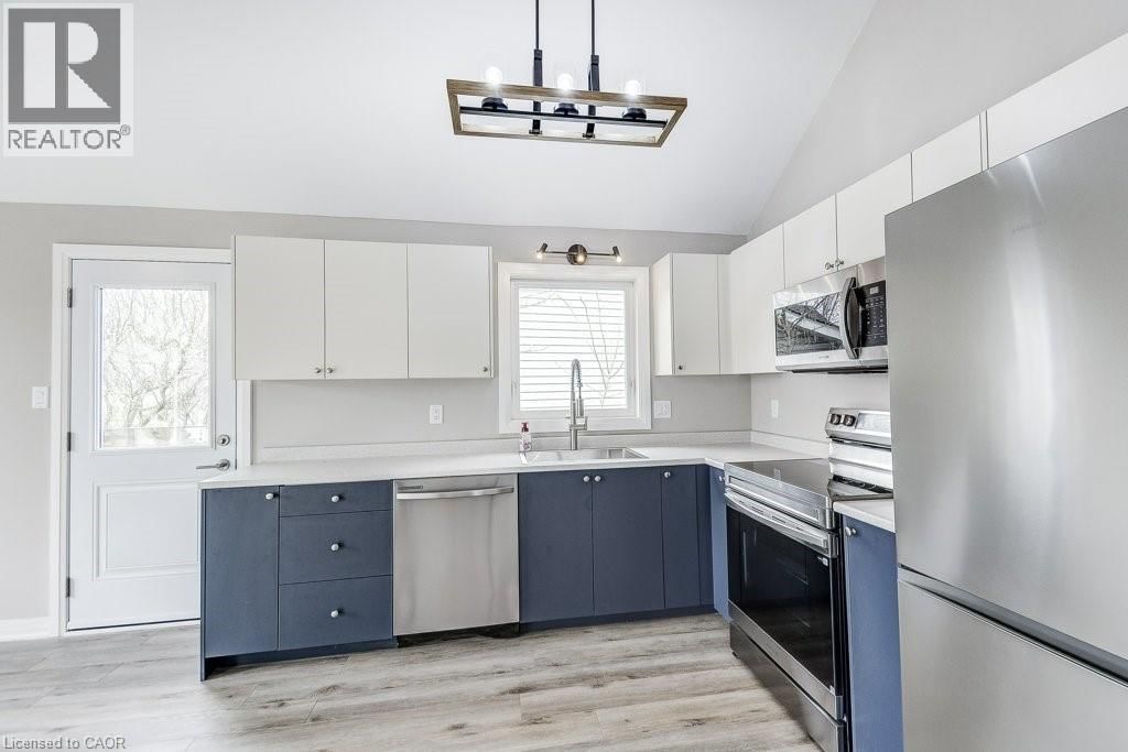 545 TRICO DRIVE Image 18