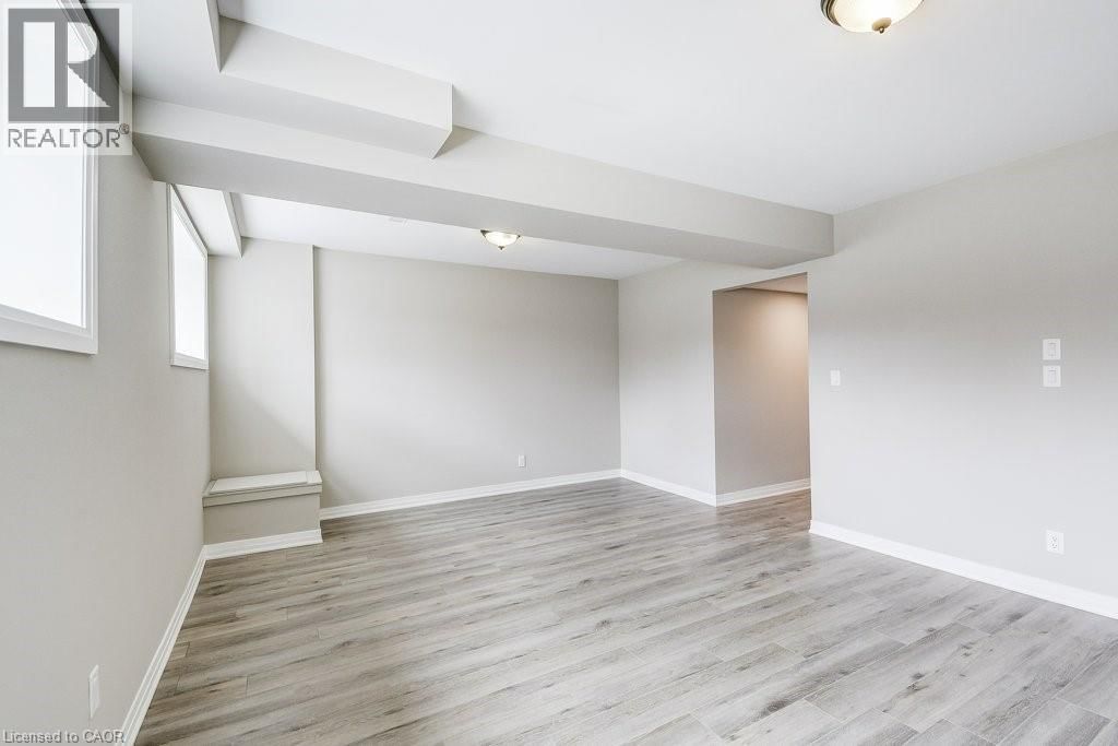 545 TRICO DRIVE Image 32