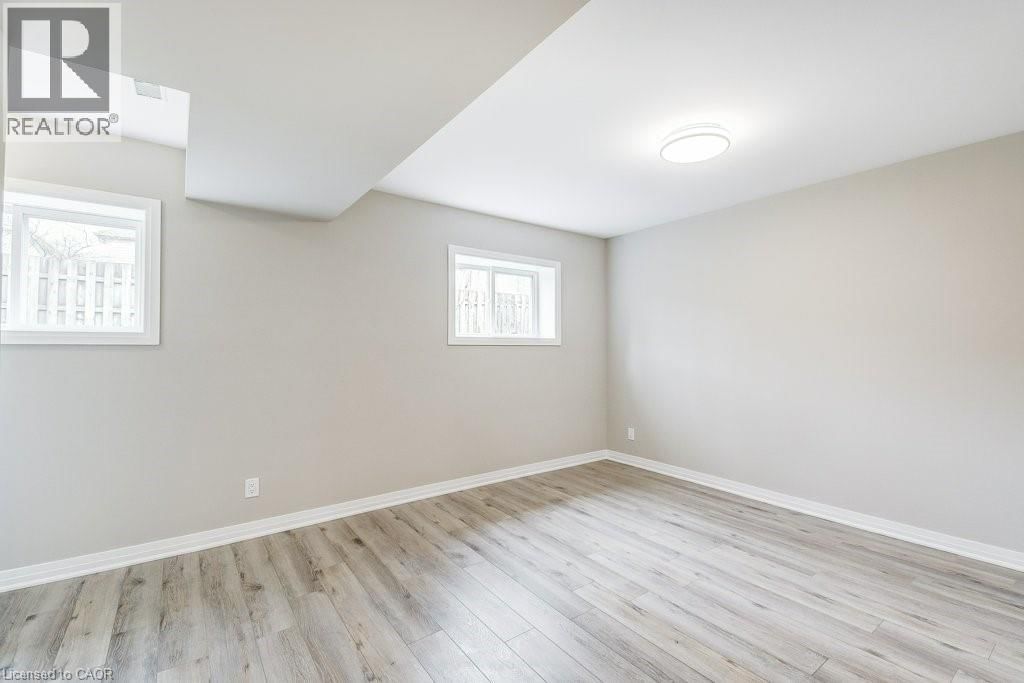 545 TRICO DRIVE Image 33