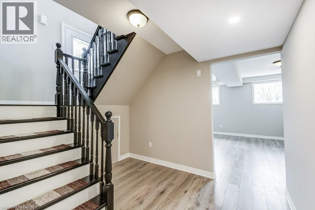 545 TRICO DRIVE Image 34