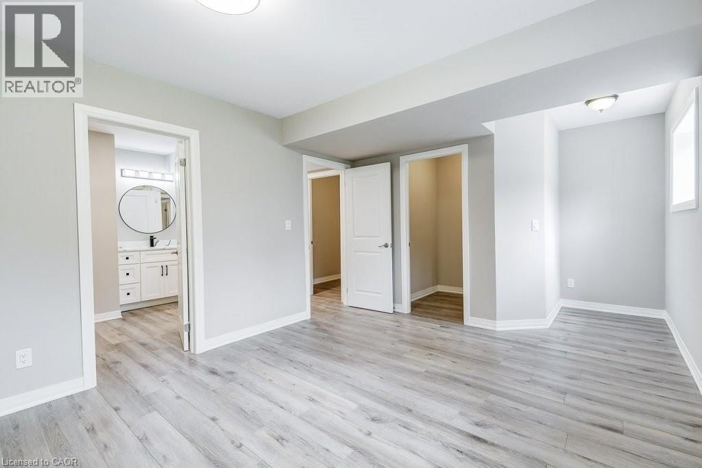 545 TRICO DRIVE Image 36