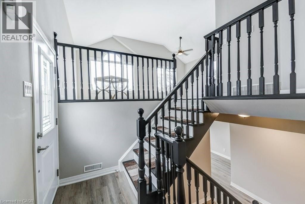 545 TRICO DRIVE Image 6