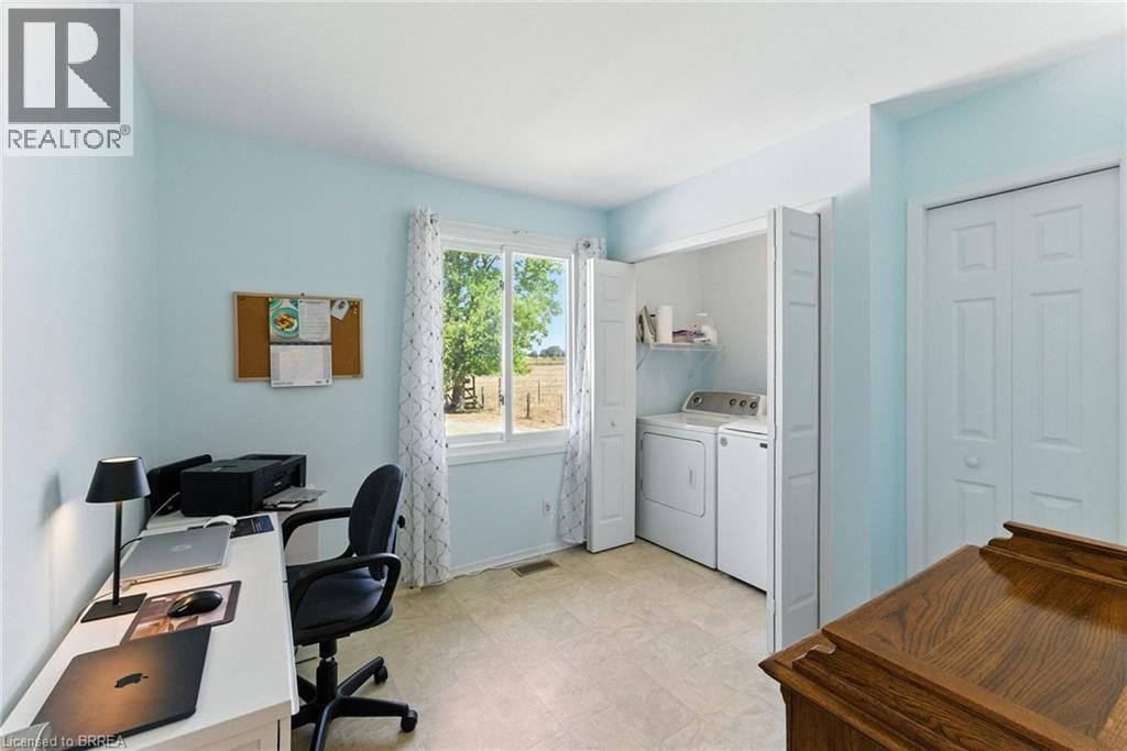 207 ROBINSON ROAD Image 21