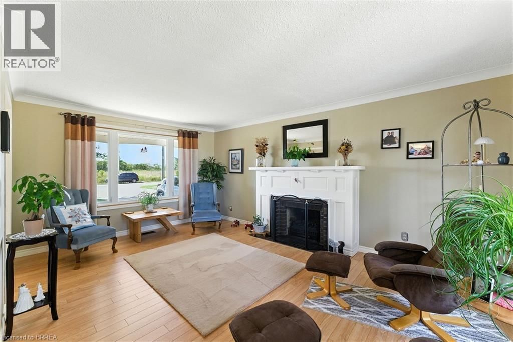 207 ROBINSON ROAD Image 6