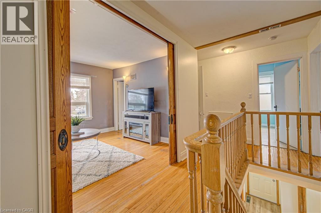 18 KAY STREET Image 31