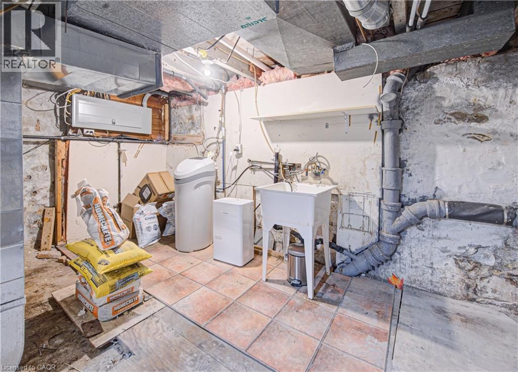 18 KAY STREET Image 44