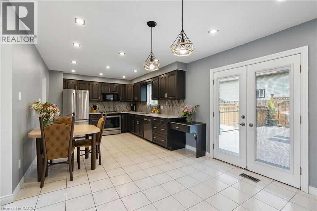 25 BURKE DRIVE Image 16