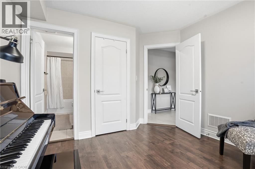 68 - 4823 THOMAS ALTON BOULEVARD Image 8