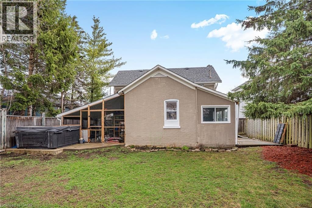 82 BOND STREET Image 15