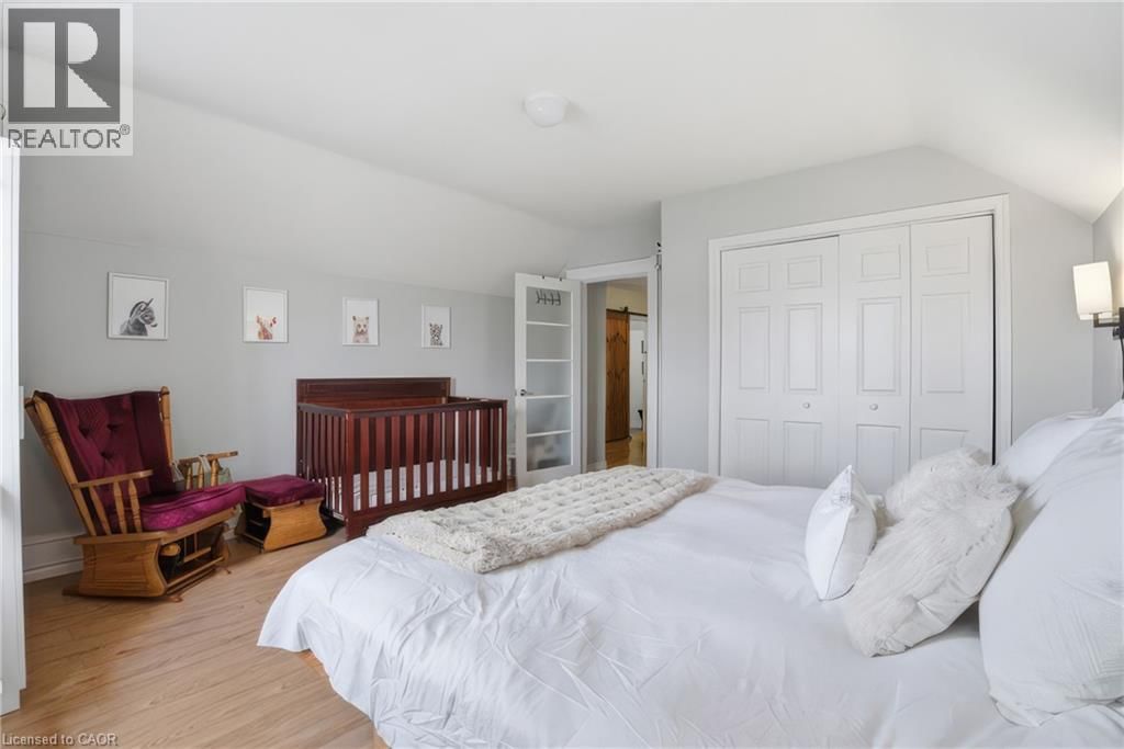 82 BOND STREET Image 31