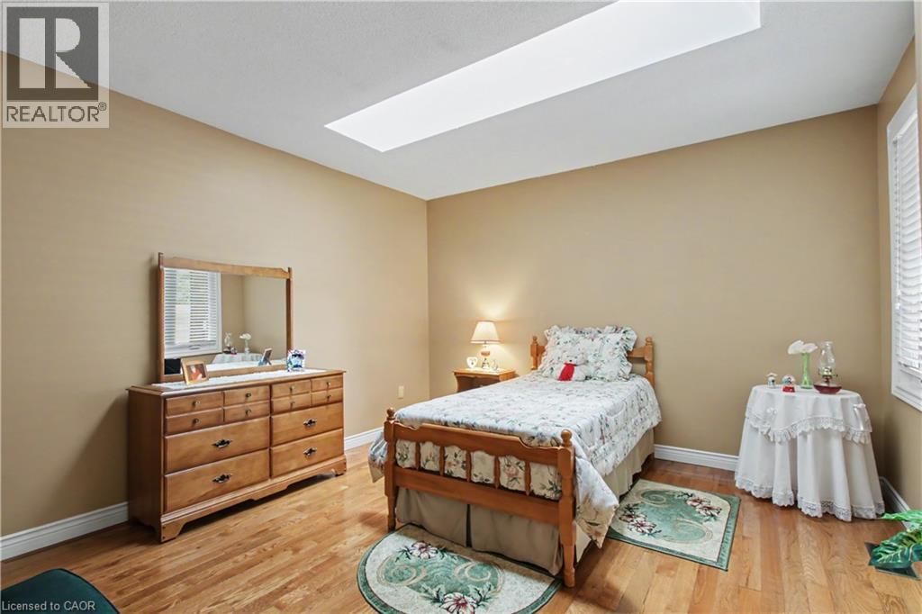 98 BEASLEY CRESCENT Image 21