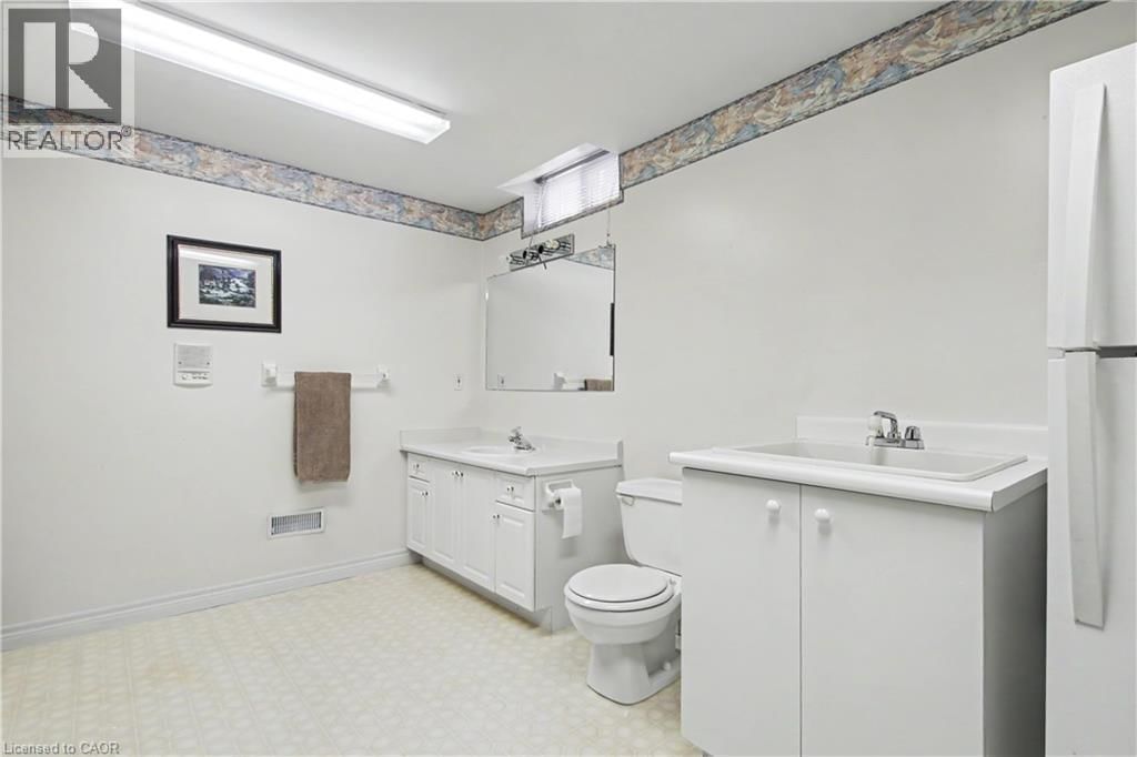 98 BEASLEY CRESCENT Image 29