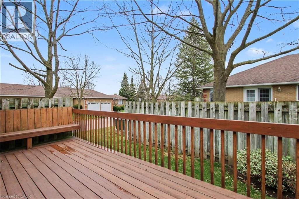 98 BEASLEY CRESCENT Image 32