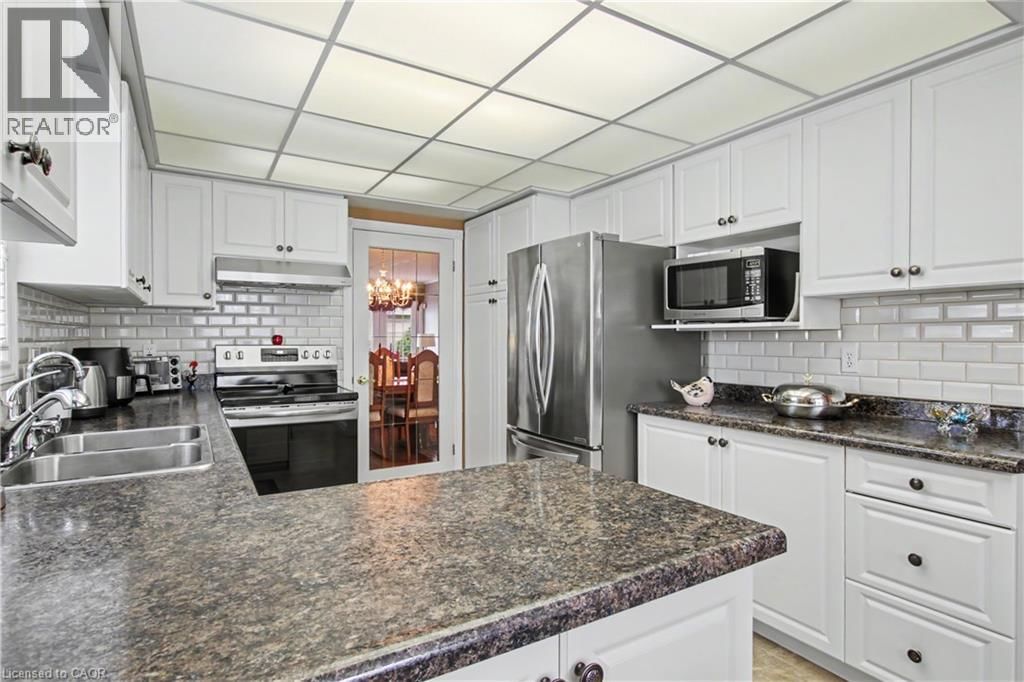 98 BEASLEY CRESCENT Image 9