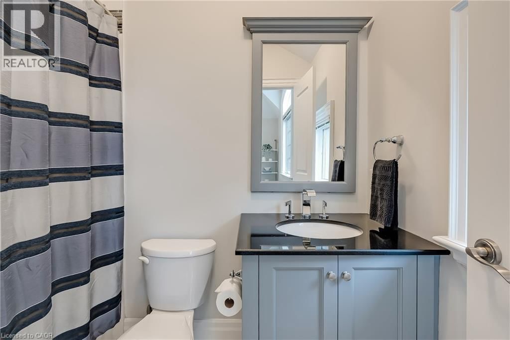 594 MAPLEHURST AVENUE Image 32