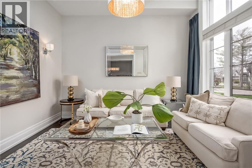 594 MAPLEHURST AVENUE Image 8