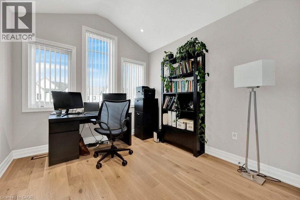 124 FORESTWALK STREET Image 14