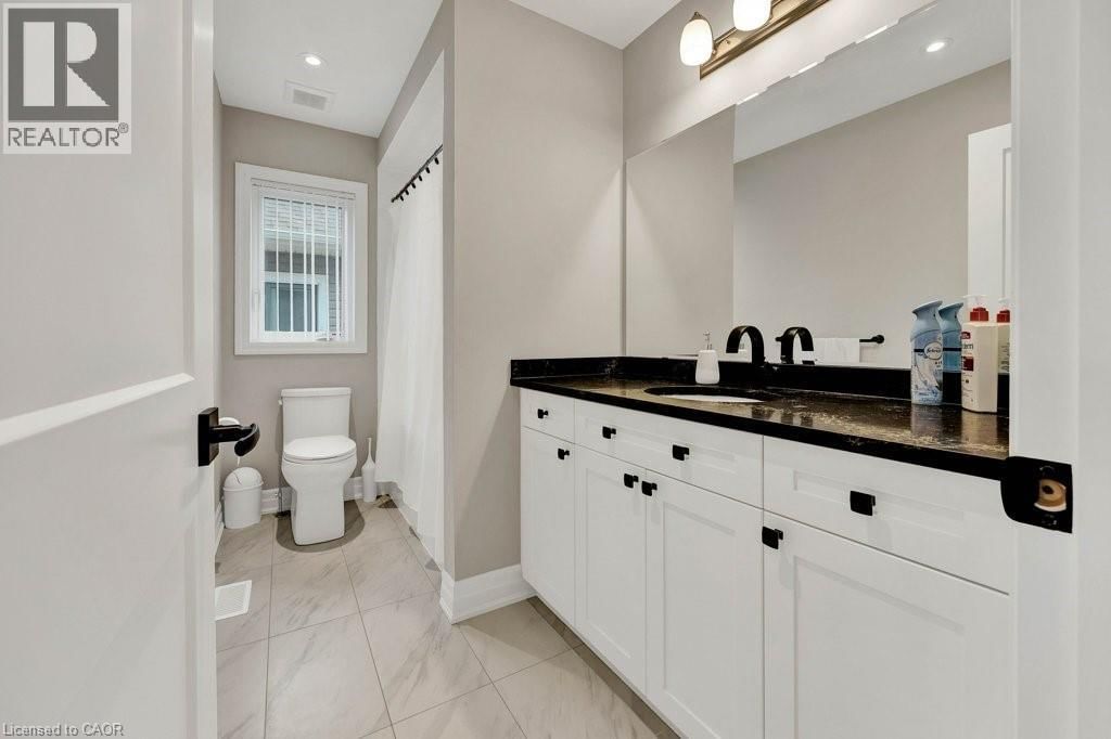 124 FORESTWALK STREET Image 16