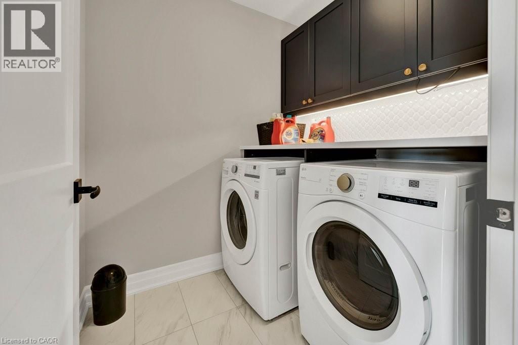 124 FORESTWALK STREET Image 17