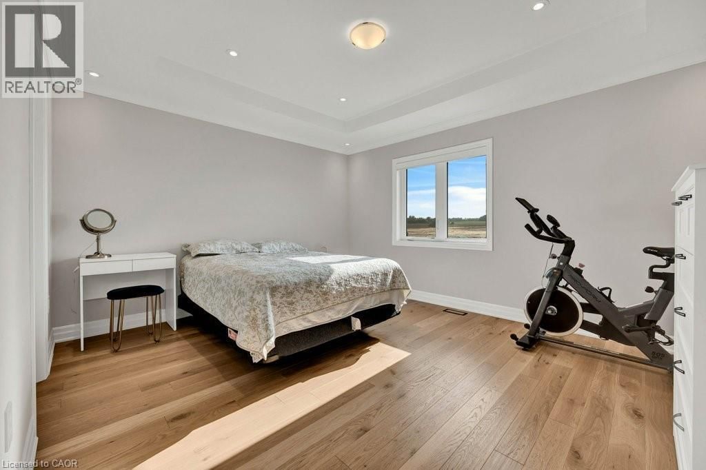 124 FORESTWALK STREET Image 18