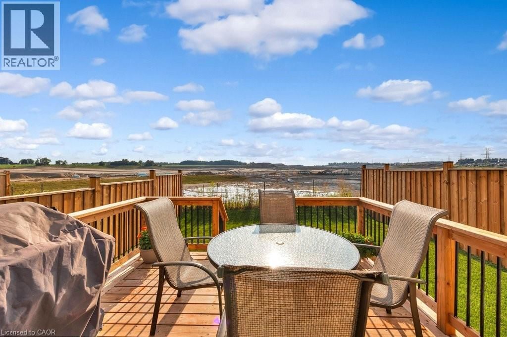 124 FORESTWALK STREET Image 22