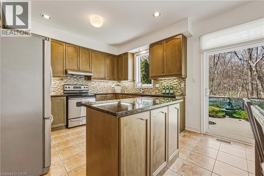 125 CREEK PATH AVENUE Image 11